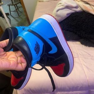 Air Jordan 1s high NC to chi leather